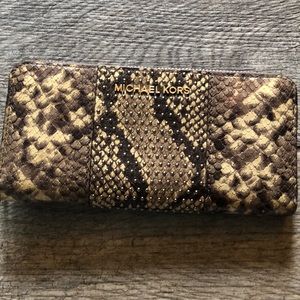 MICHAEL KORS WALLET